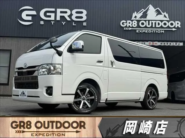 Toyota Hiace Van