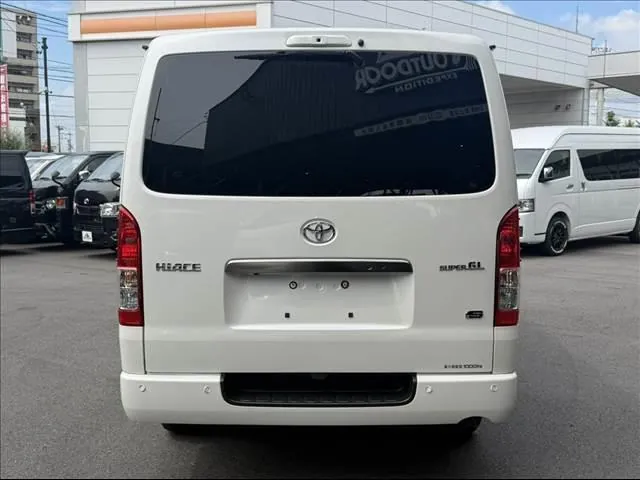 Toyota Hiace Van 2025 photo 3
