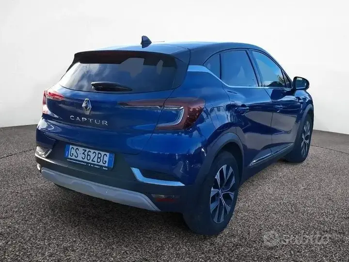Renault Captur 2023 photo 3