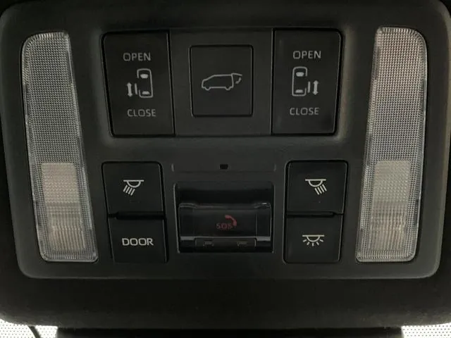 Toyota Corolla Cross Hybrid Sz 2025 photo 5