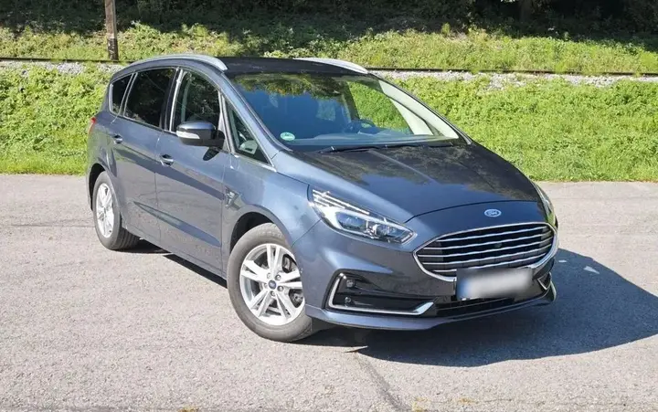 Ford S-Max