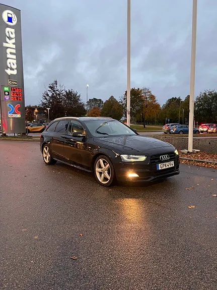 Audi A4 2015 photo 2