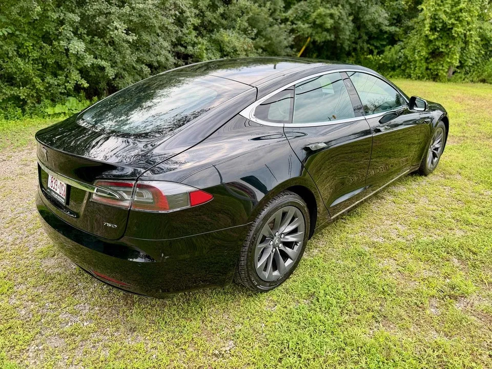 Tesla Model S 2018 photo 4