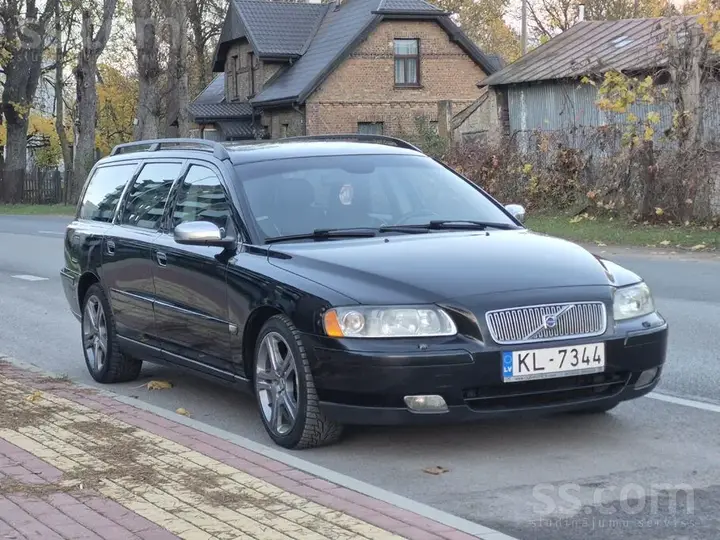 Volvo V70 2005 photo 3
