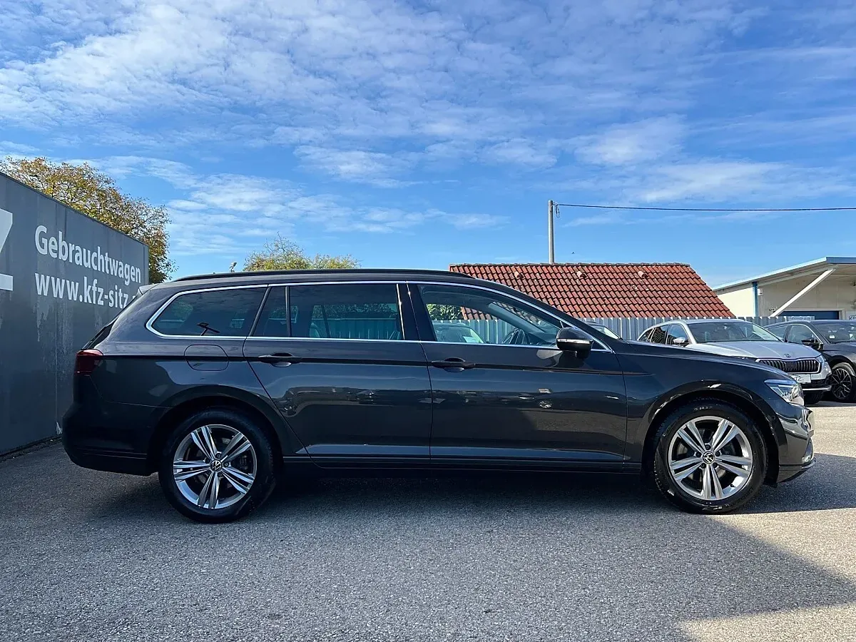 Volkswagen Passat 2022 photo 2