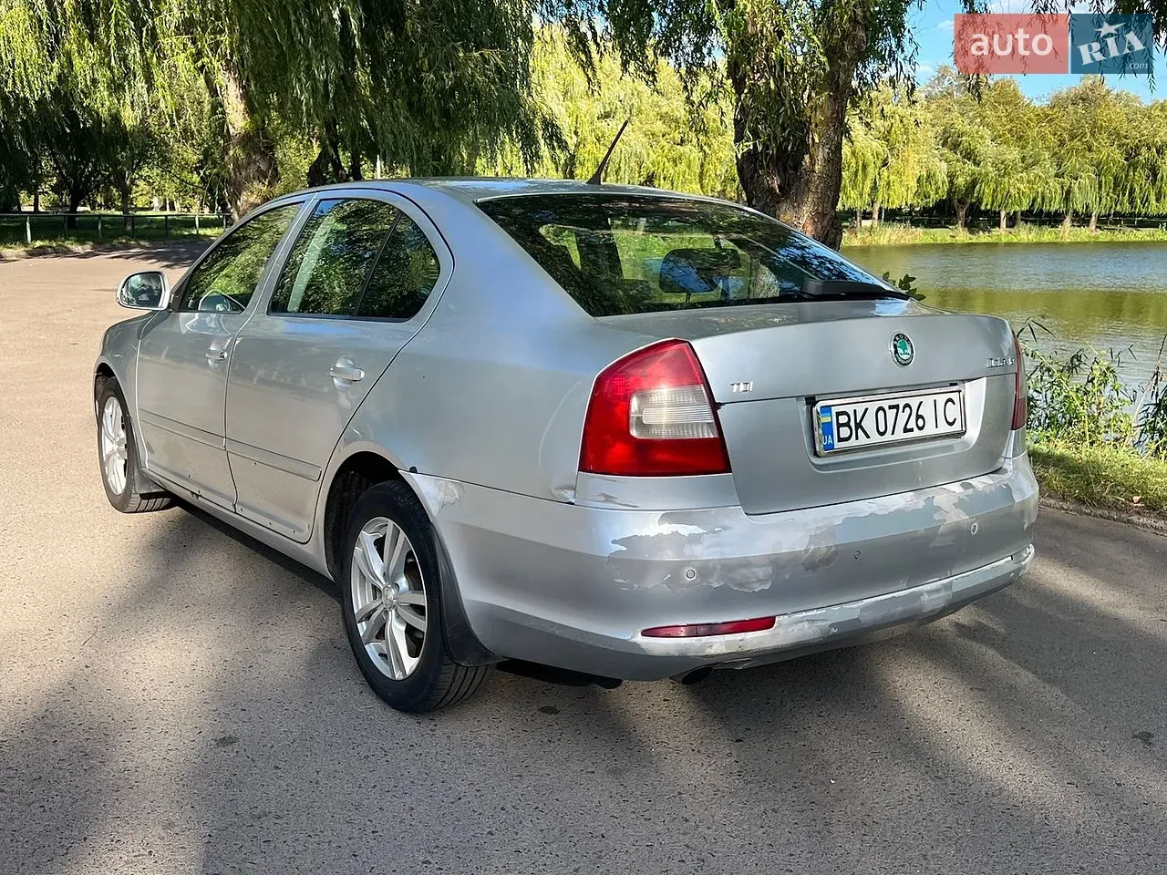 Skoda Octavia 2011 photo 2