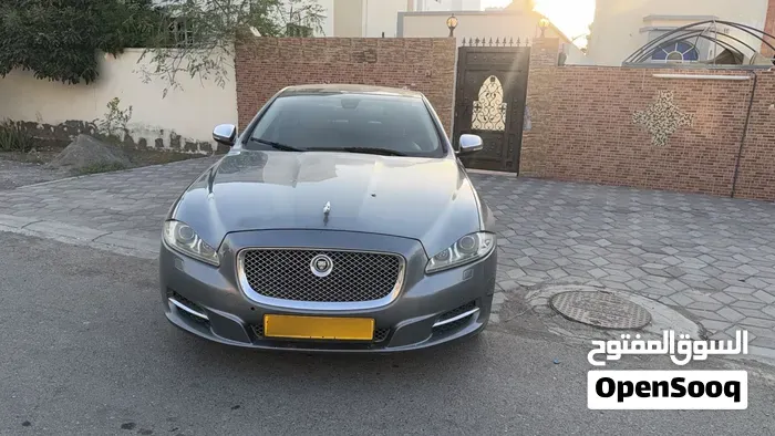 Jaguar Xj