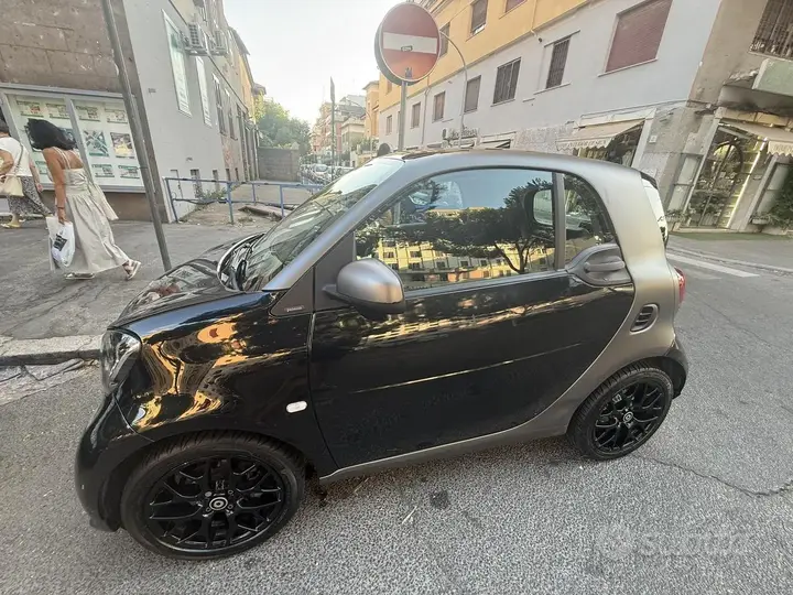 Smart Fortwo 2019 photo 4