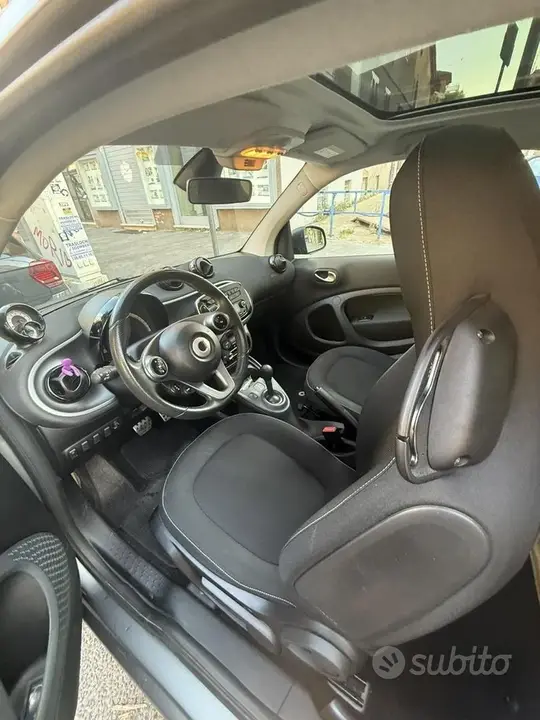 Smart Fortwo 2019 photo 3