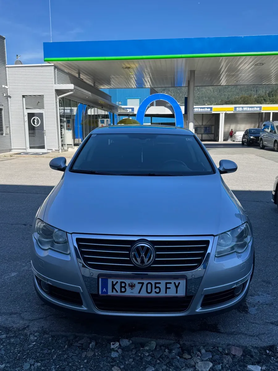 Volkswagen Passat 2010 photo 2