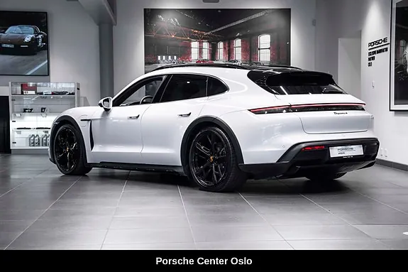 Porsche Taycan 4 2023 photo 3