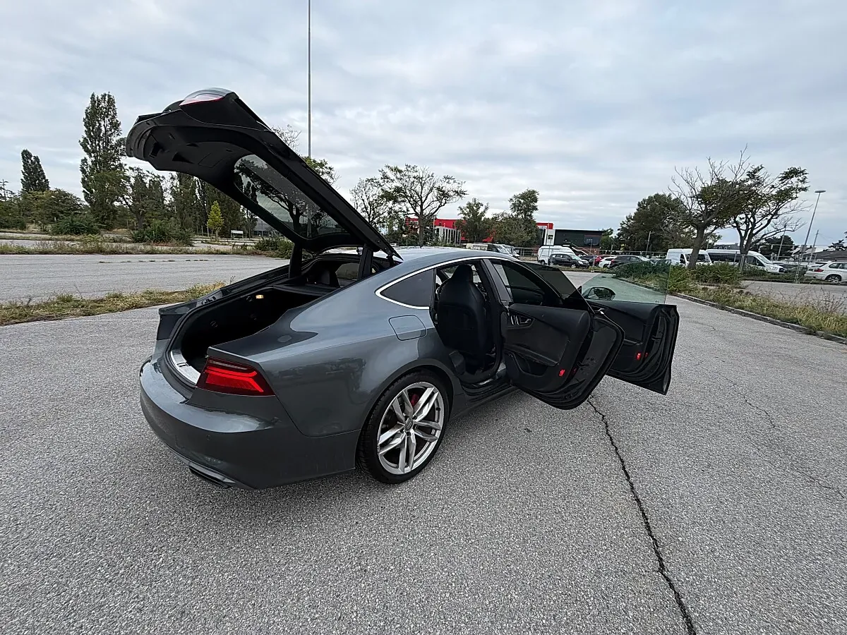 Audi A7 2015 photo 2