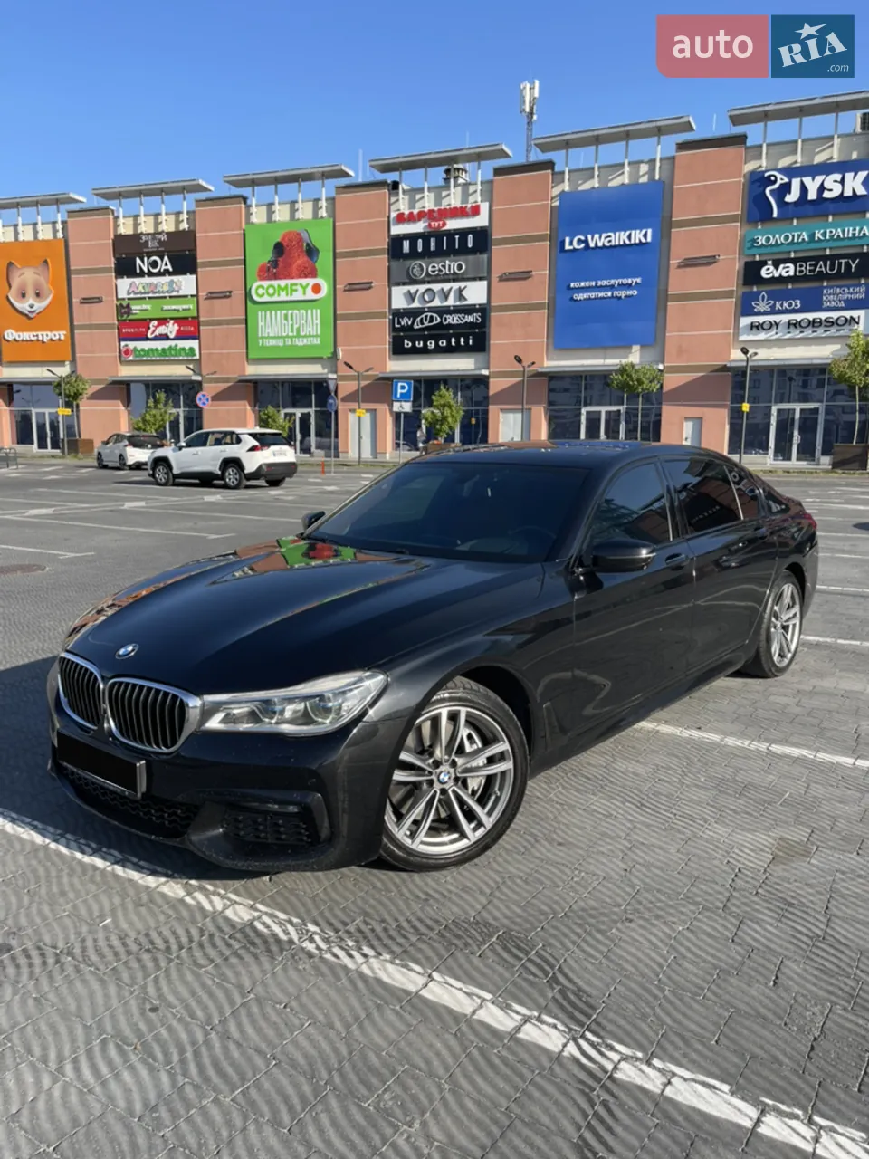 BMW 7 Series 2017 photo 2