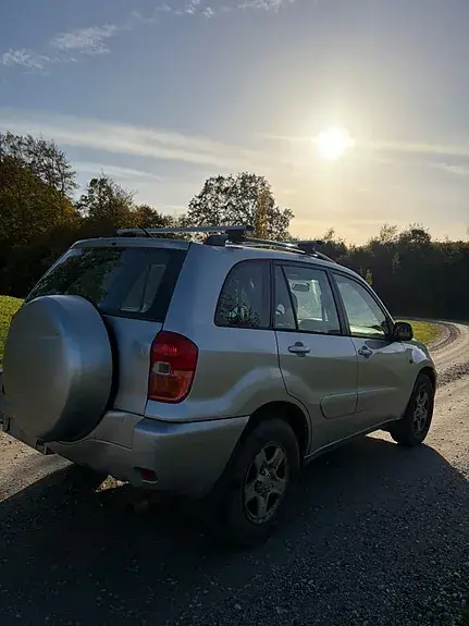 Toyota Rav4 2003 photo 4