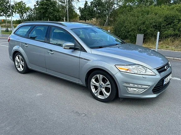 Ford Mondeo 2015 photo 2