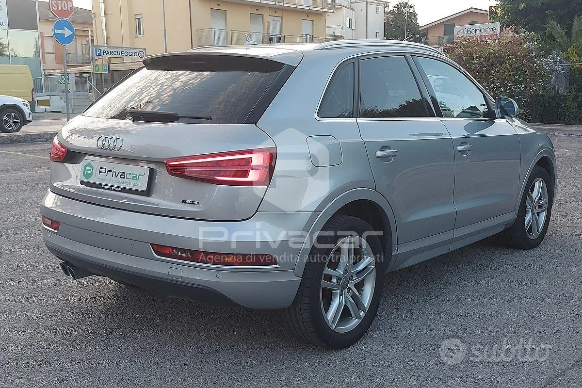 Audi Q3 2015 photo 5