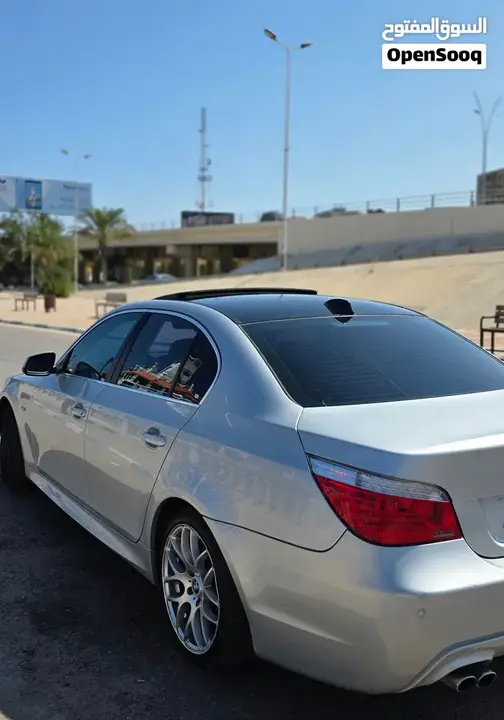 BMW 5 Series 2010 photo 4