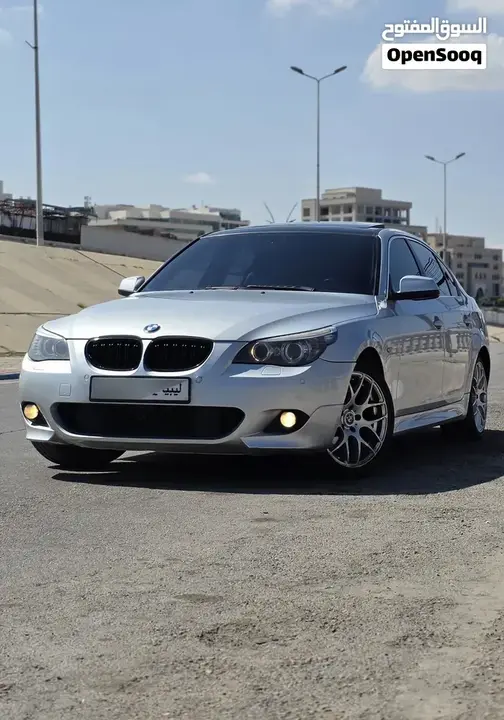 BMW 5 Series 2010 photo 3