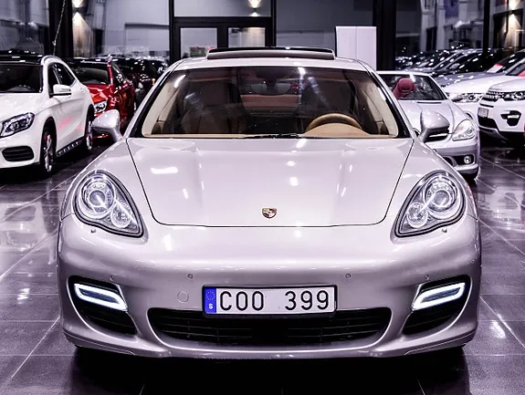 Porsche Panamera 2011 photo 5
