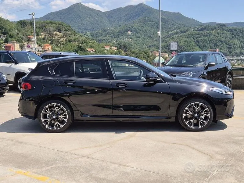 BMW 1 Series 2026 photo 5