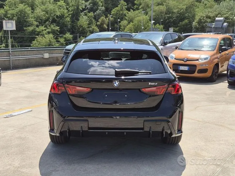 BMW 1 Series 2026 photo 3