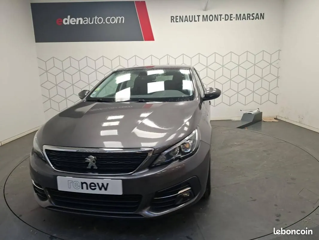 Peugeot 308 2020 photo 2