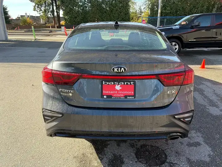 Kia Forte 2021 photo 4