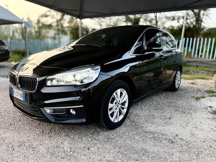 BMW 216D Active Tourer 2017 photo 3