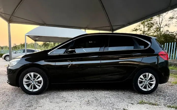 BMW 216D Active Tourer 2017 photo 4