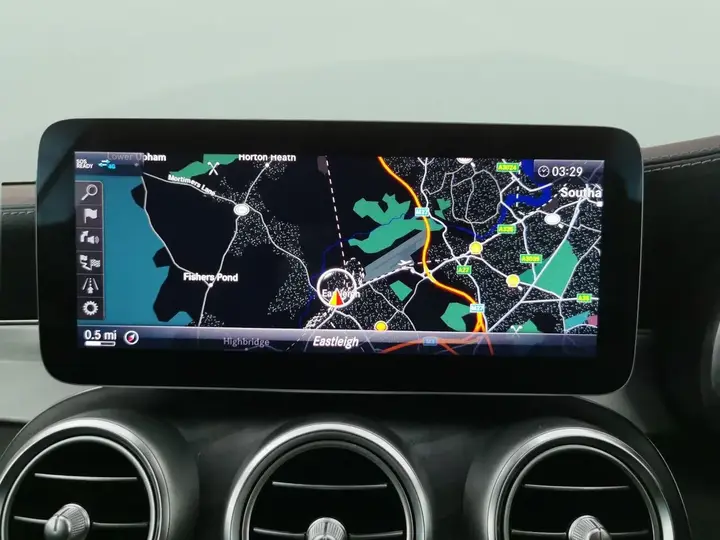 Mercedes-Benz C-Class 2019 photo 5