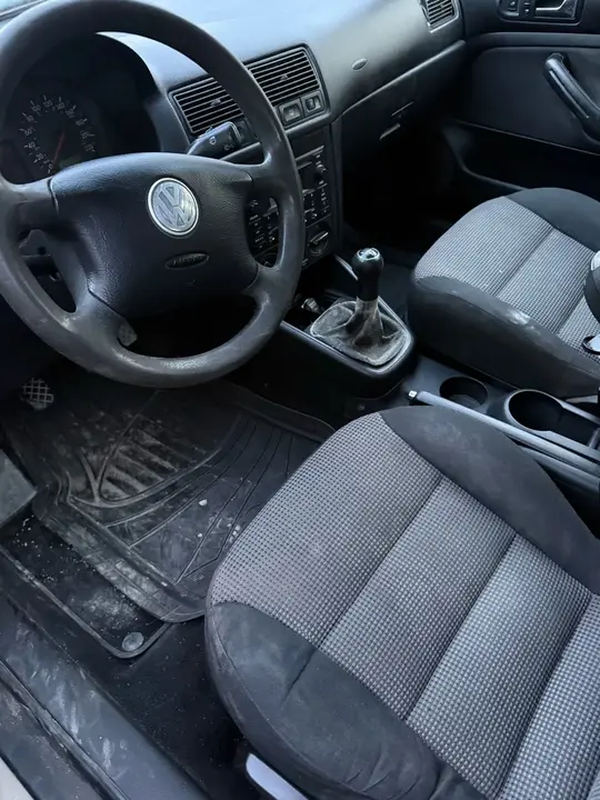 Volkswagen Golf 2003 photo 4