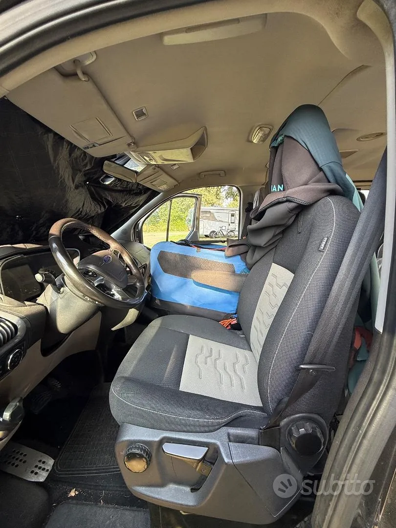 Ford Tourneo Custom 2017 photo 3