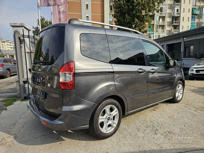 Ford Tourneo Courier 2016 photo 4