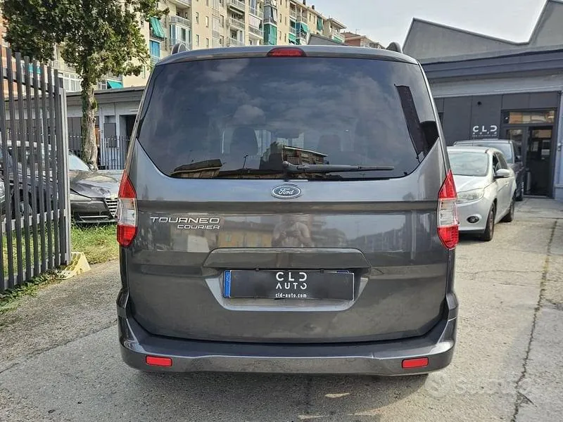 Ford Tourneo Courier 2016 photo 5