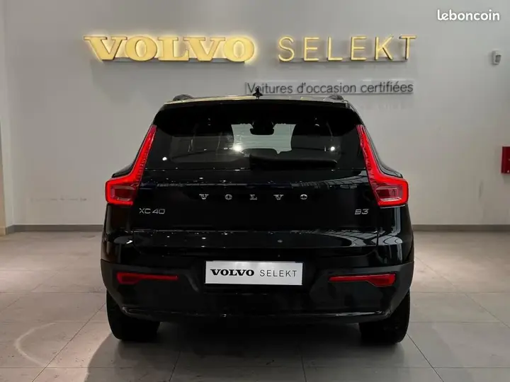 Volvo Xc40 2023 photo 2