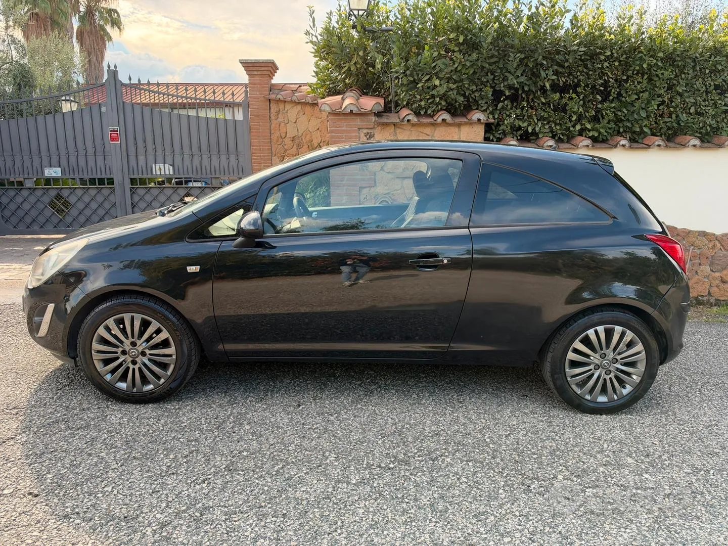 Opel Corsa 2013 photo 3