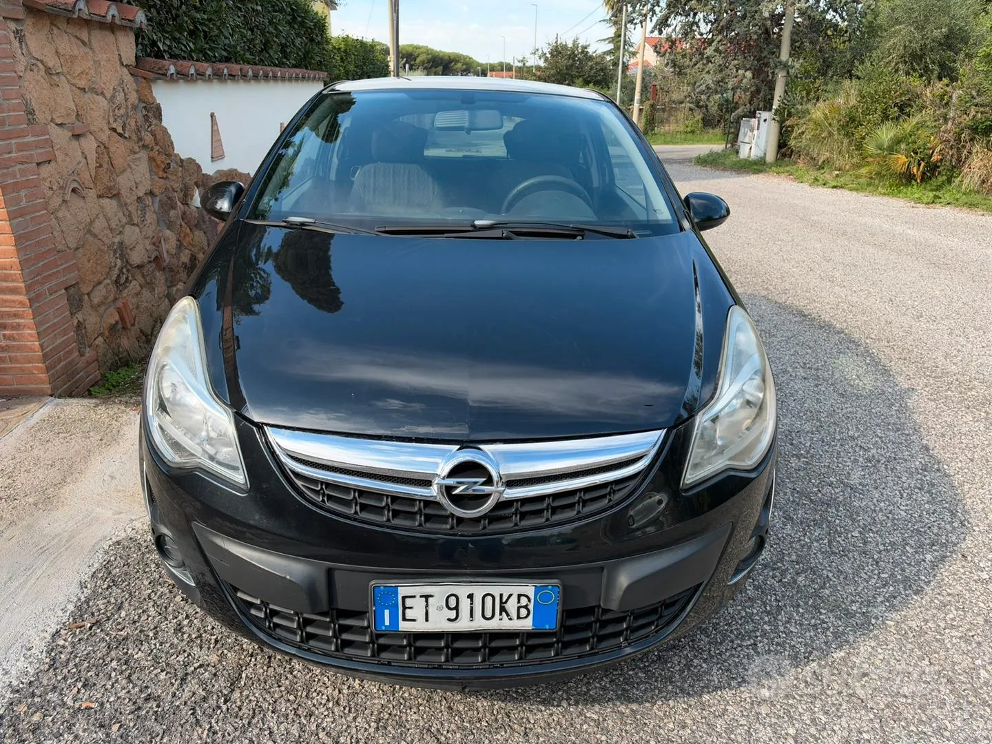 Opel Corsa 2013 photo 2