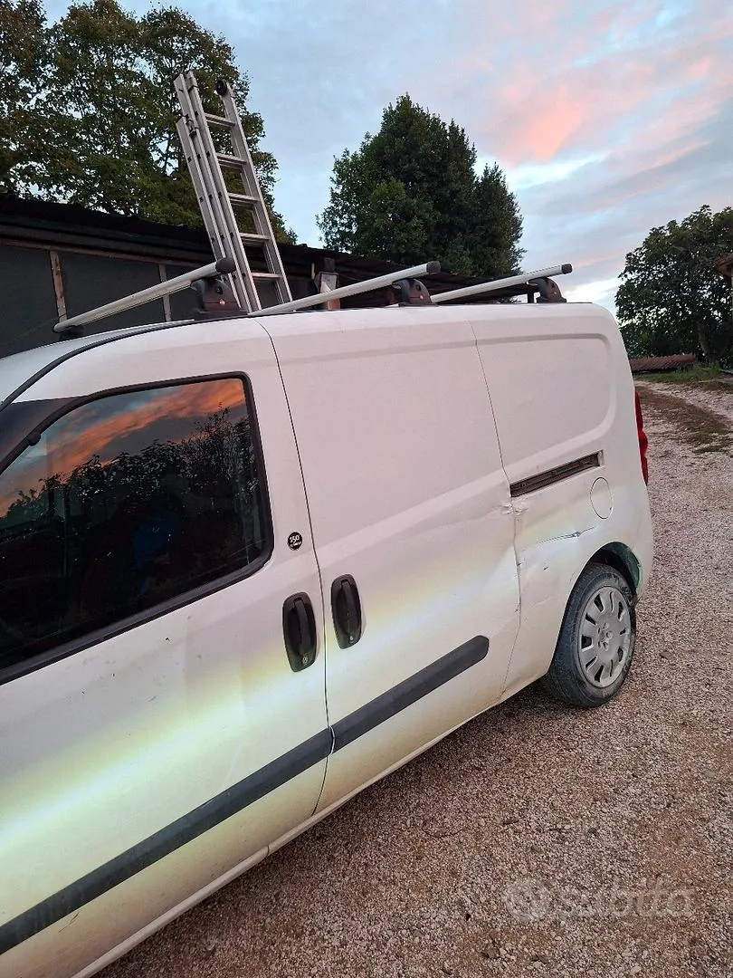 Fiat Doblo 2011 photo 3