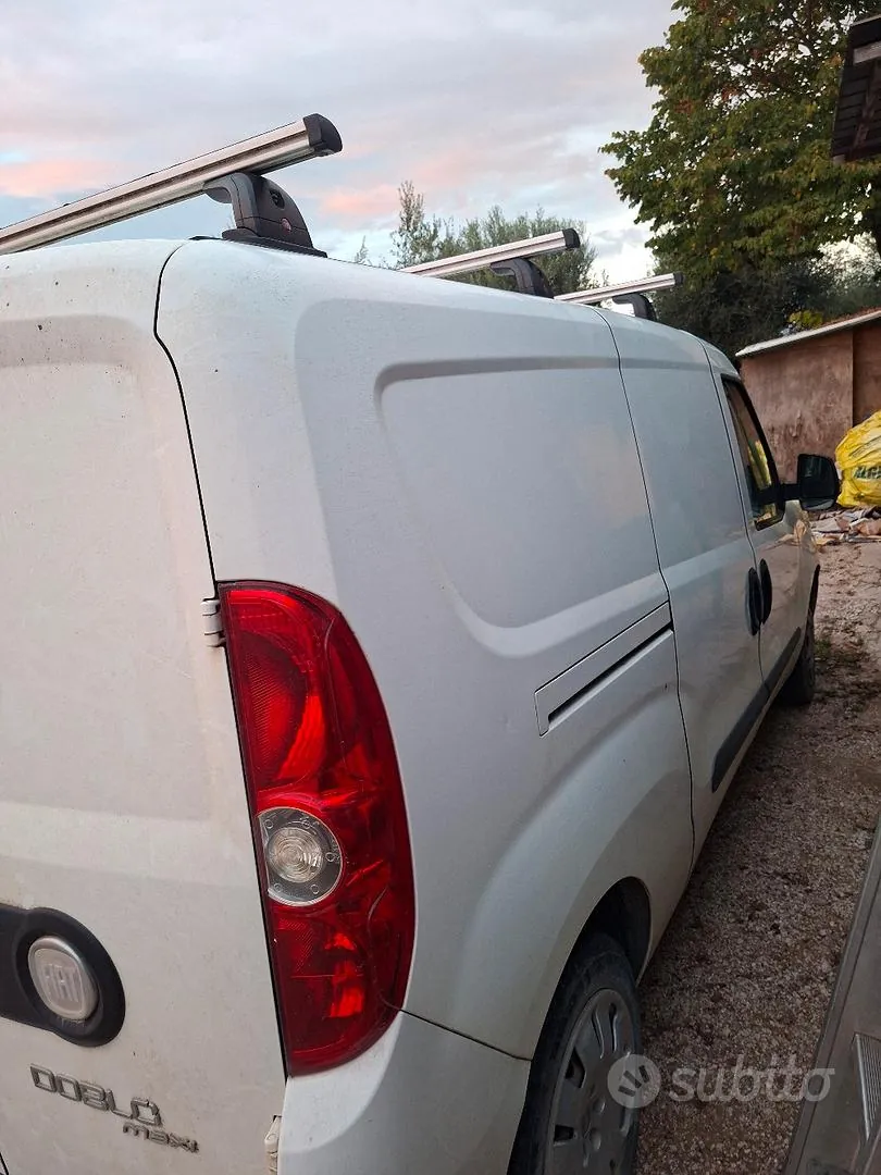 Fiat Doblo 2011 photo 4