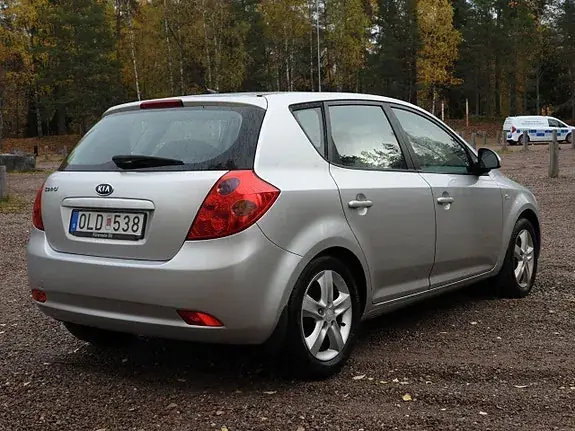 Kia Ceed 2007 photo 4