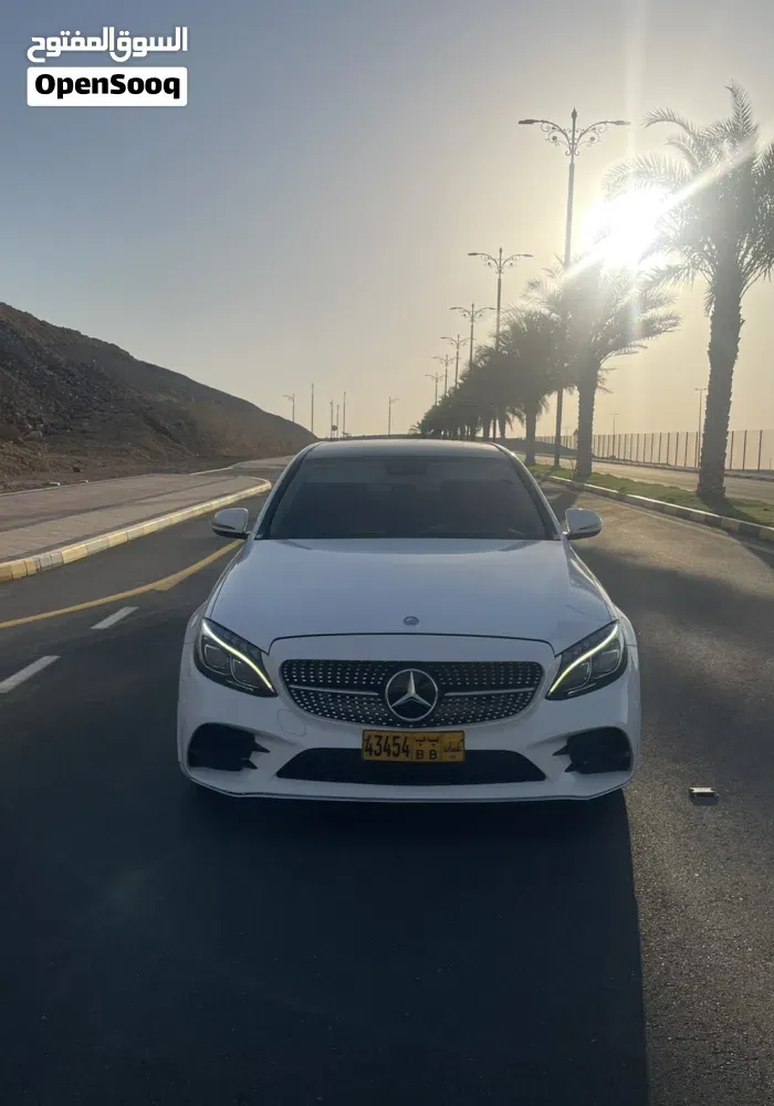 Mercedes-Benz C300 2017 photo 4