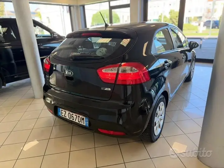 Kia Rio 2015 photo 4