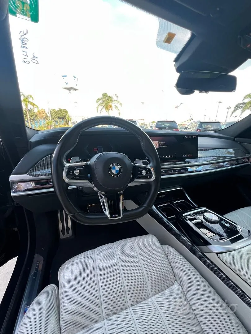 BMW 7 Series 2023 photo 5