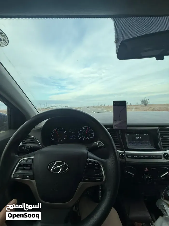 Hyundai Accent 2021 photo 3