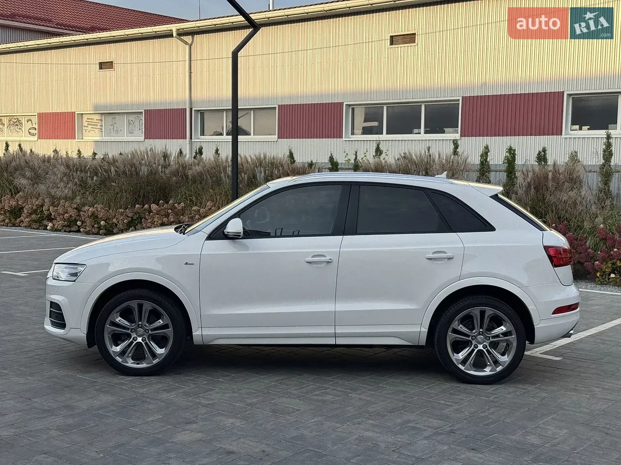 Audi Q3 2018 photo 4