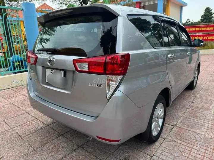 Toyota Innova 2018 photo 2