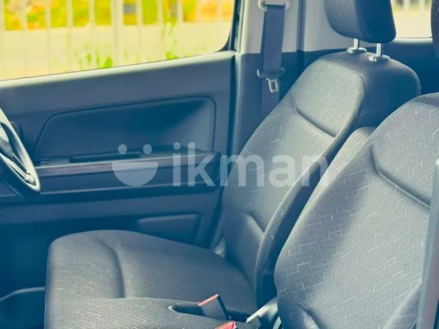 Suzuki Wagon R Fx 2025 photo 4