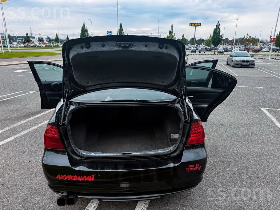 BMW E90 2006 photo 5