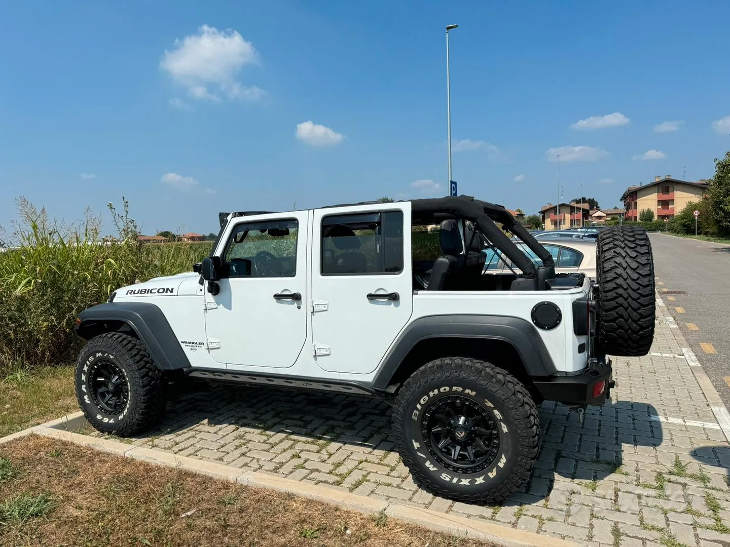 Jeep Wrangler 2014 photo 2