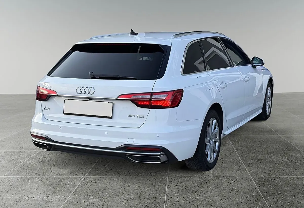 Audi A4 2020 photo 2
